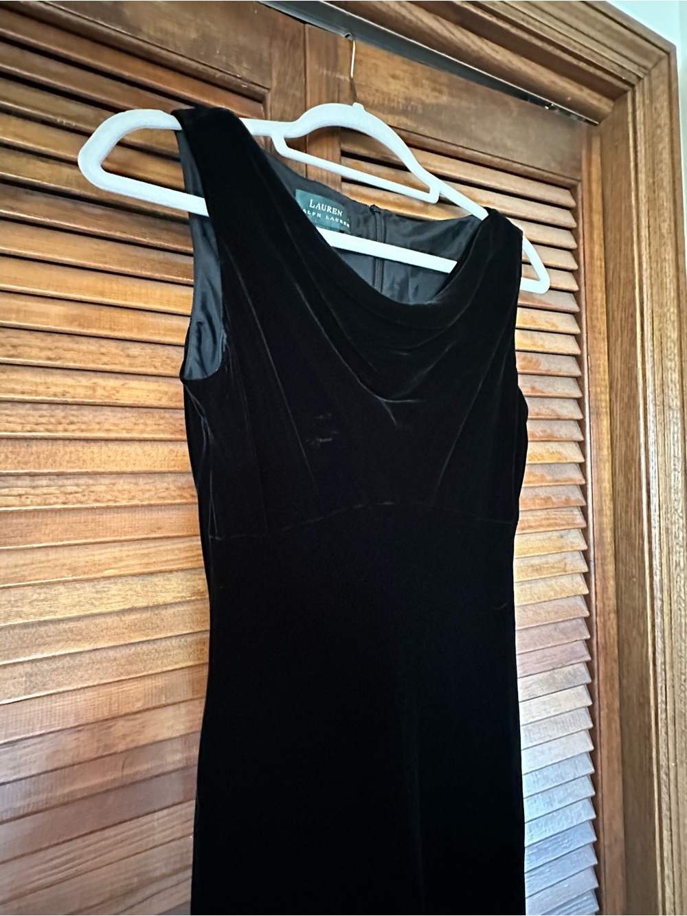 Lauren Ralph Lauren Black Velvet Cowl Neck Sleeveless Cocktail Dress size 6 - Picture 5 of 11